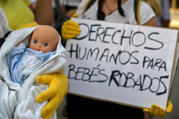Espagne: reprise du premier procès des "bébés volés" du franquisme Espagne: reprise du premier procès des "bébés volés" du franquisme