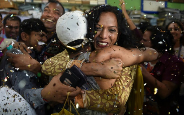 Cris, larmes de joie: dépénalisation historique de l'homosexualité en Inde