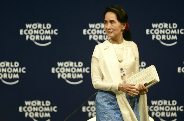 Birmanie: Aung San Suu Kyi défend l'emprisonnement de journalistes de Reuters
