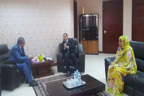 Le ministre des affaires étrangères reçoit l’ambassadeur d’Algérie Le ministre des affaires étrangères reçoit l’ambassadeur d’Algérie