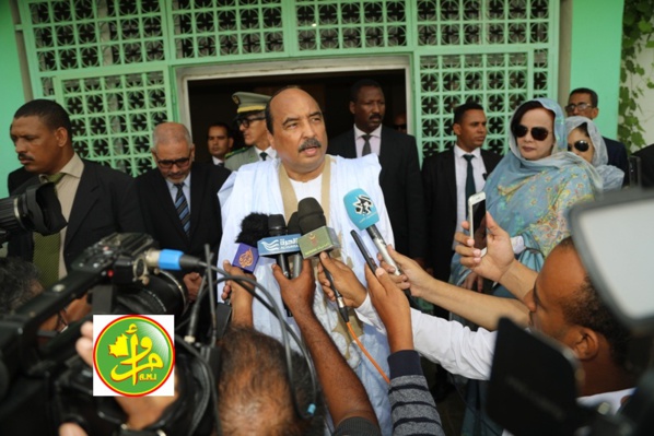 Le Président de la République et son épouse s’acquittent de leur devoir civique au 2ème tour des élections municipales,législatives et régionales Le Président de la République et son épouse s’acquittent de leur devoir civique au 2ème tour des élections municipales,législatives et régionales