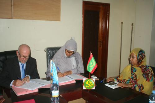Le ministère de l’élevage et la FAO signent un document de projet pour soutenir l’Office National de Recherches et de Développement de l'Elevage Le ministère de l’élevage et la FAO signent un document de projet pour soutenir l’Office National de Recherches et de Développement de l'Elevage
