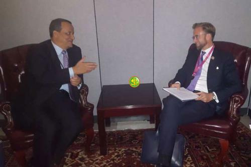 Le ministre des affaires étrangères se réunit avec le ministre norvégien pour le développement international Le ministre des affaires étrangères se réunit avec le ministre norvégien pour le développement international