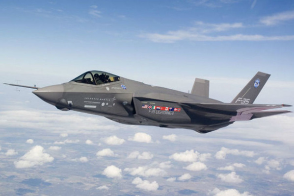 Première mission de combat pour des chasseurs F-35 américains