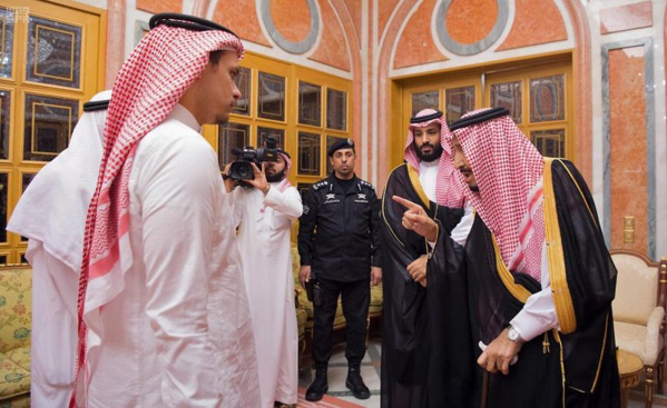 Le fils du journaliste tué Jamal Khashoggi quitte l'Arabie saoudite