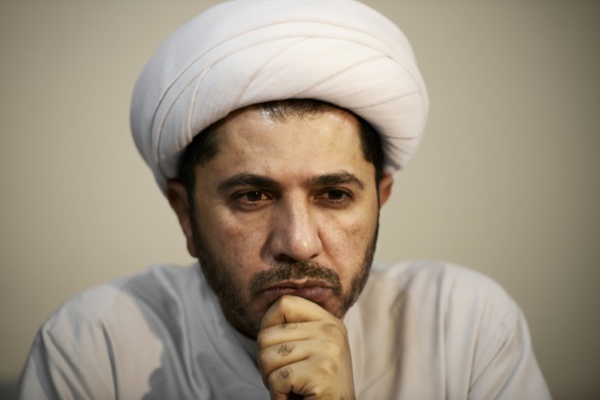 Bahreïn: le chef de l'opposition condamné à la perpétuité pour "intelligence" avec le Qatar