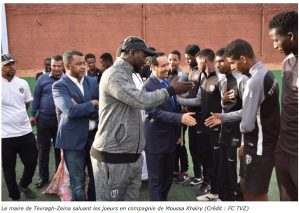 Le Maire Taleb Mahjoub visite l’Académie Méga-Foot et FC Tevragh-Zeina