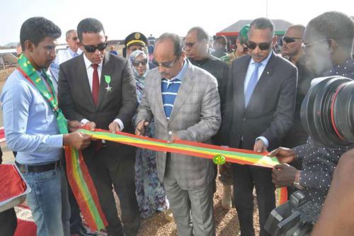 Le Président de la République supervise l'inauguration de la centrale électrique hybride de Néma