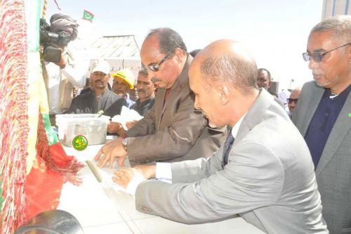 Le Président de la République supervise la pose de la première pierre de la 2e phase du projet Dhar Le Président de la République supervise la pose de la première pierre de la 2e phase du projet Dhar