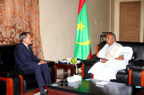 Le président de l’Assemblée nationale reçoit l’ambassadeur marocain Le président de l’Assemblée nationale reçoit l’ambassadeur marocain