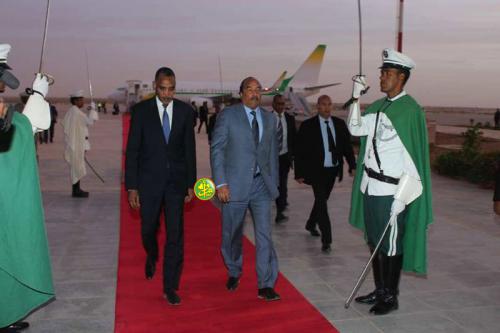 Retour du Président de la République en provenance de Dakar Retour du Président de la République en provenance de Dakar