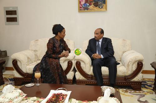 le Président de la République reçoit la secrétaire générale de la Francophonie le Président de la République reçoit la secrétaire générale de la Francophonie