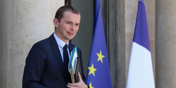 Annonces d'Emmanuel Macron: un coût entre "8 et 10 milliards d'euros (Dussopt)