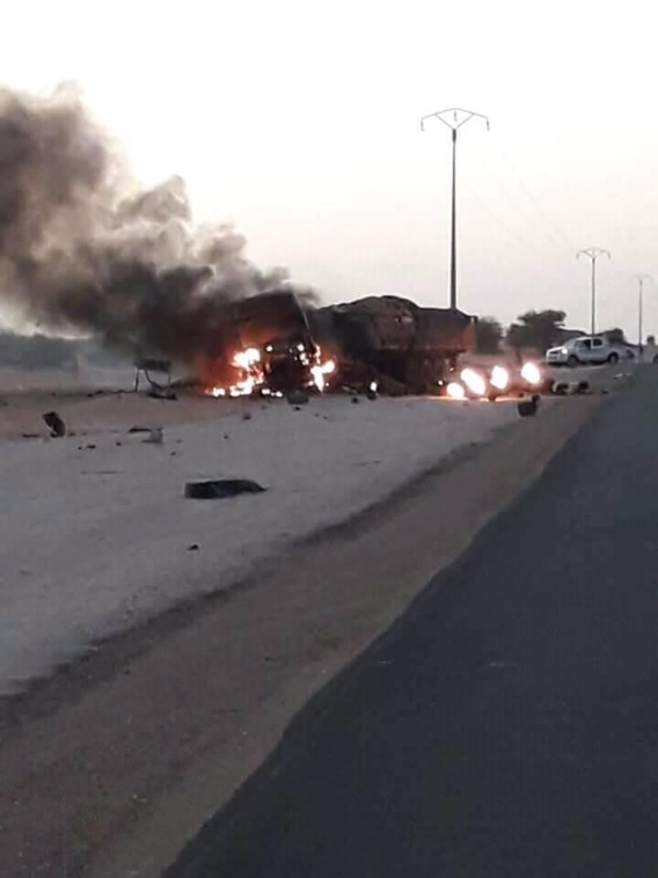 Un camion transportant des bouteilles de gaz prend feu sur la route de l’Espoir Un camion transportant des bouteilles de gaz prend feu sur la route de l’Espoir