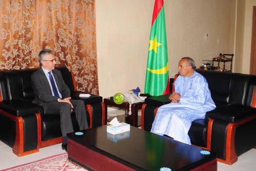 Le Président de l'Assemblée Nationale reçoit l'ambassadeur français en Mauritanie Le Président de l'Assemblée Nationale reçoit l'ambassadeur français en Mauritanie