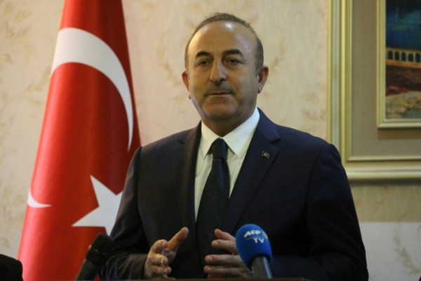 "Pas bénéfique" pour la France de rester en Syrie pour protéger une milice kurde (ministre turc)