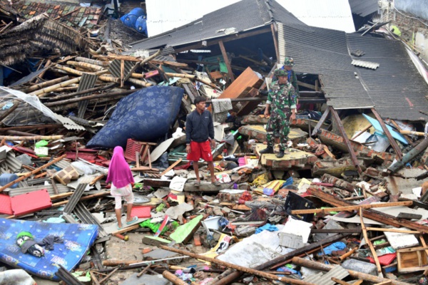 En Indonésie, le choix cornélien de certaines victimes du tsunami