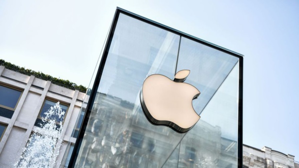 Avec des résultats à la baisse, Apple dévisse en Bourse Avec des résultats à la baisse, Apple dévisse en Bourse