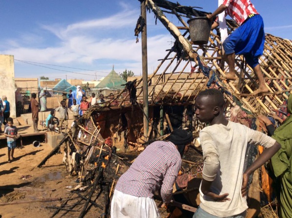Aioun : Un incendie ravage 2 maisons Aioun : Un incendie ravage 2 maisons