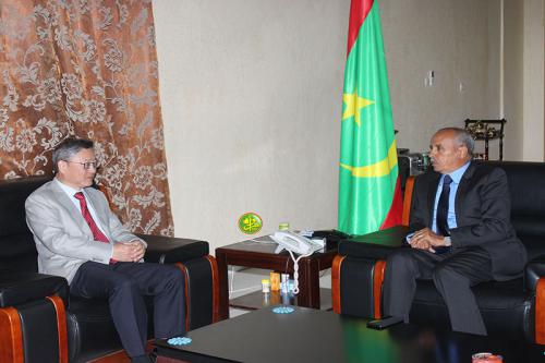 Le président de l’Assemblée nationale s’entretient avec l’ambassadeur de Chine Le président de l’Assemblée nationale s’entretient avec l’ambassadeur de Chine