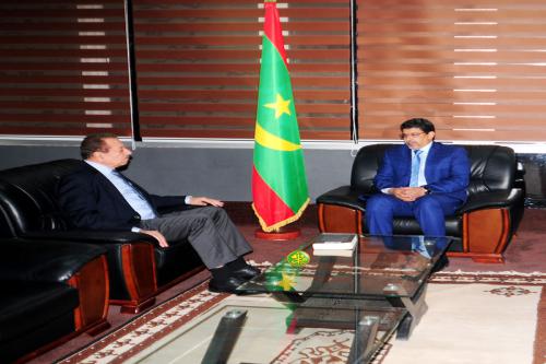 Le ministre de la culture reçoit le rédacteur en Chef du journal Rai al-Youm Le ministre de la culture reçoit le rédacteur en Chef du journal Rai al-Youm