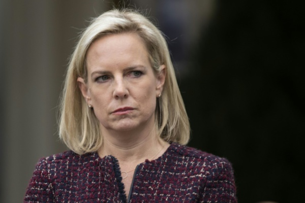 Trump annonce le départ de sa ministre de la Sécurité intérieure