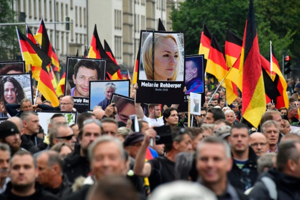 Allemagne: l'extrême droite surfe sur l'instrumentalisation des faits divers