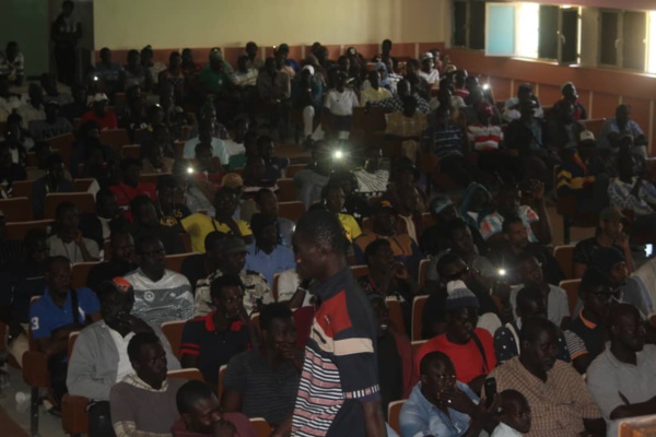 Sénégalais de Mauritanie : Communiqué de presse Sénégalais de Mauritanie : Communiqué de presse