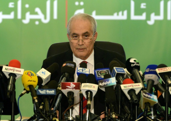 Algérie: démission d'un ex-proche de Bouteflika visé par la constestation