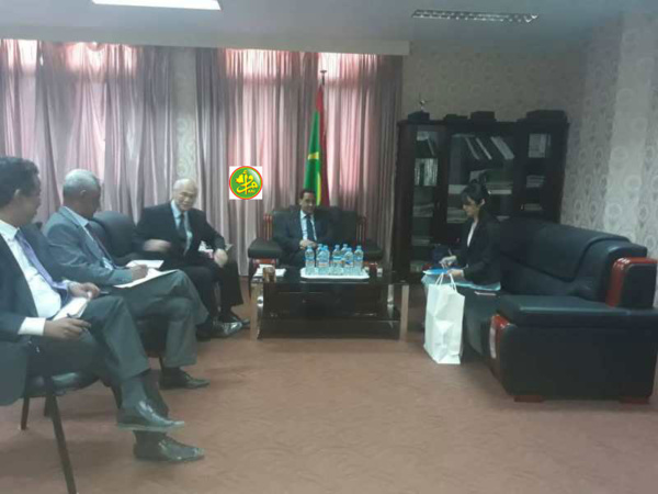 Le Ministre de l'économie et des finances s’entretient avec l’ambassadeur du Japon Le Ministre de l'économie et des finances s’entretient avec l’ambassadeur du Japon