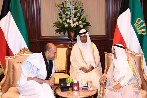 L’ambassadeur de Mauritanie présente ses lettres de créances à l’Emir du koweït