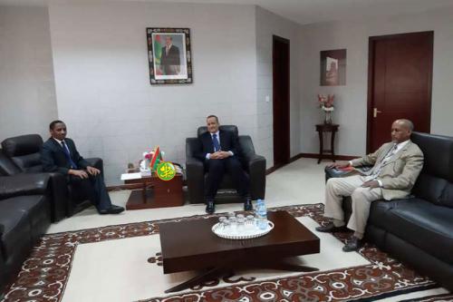 Le ministre des affaires étrangères s’entretient avec l’ambassadeur du Soudan Le ministre des affaires étrangères s’entretient avec l’ambassadeur du Soudan