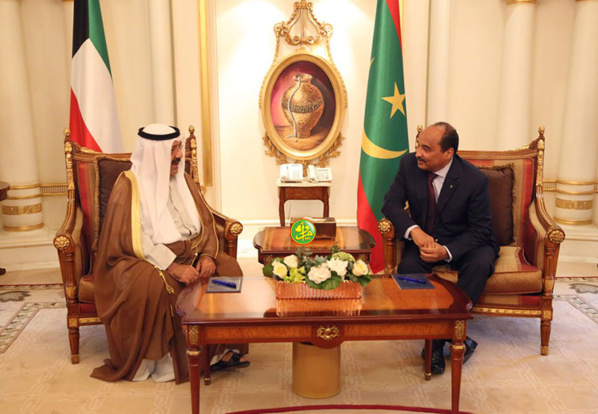 Le Président de la République reçoit le chef du conseil des ministres koweïtien par intérim, ministre koweïtien de la défense Le Président de la République reçoit le chef du conseil des ministres koweïtien par intérim, ministre koweïtien de la défense