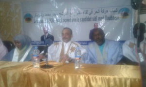 Ould Boubacar face aux jeunes du Mouvement El Hor Ould Boubacar face aux jeunes du Mouvement El Hor