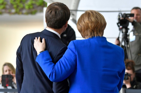 Sommet des Balkans: Macron et Merkel poussent la Serbie et le Kosovo à s'entendre