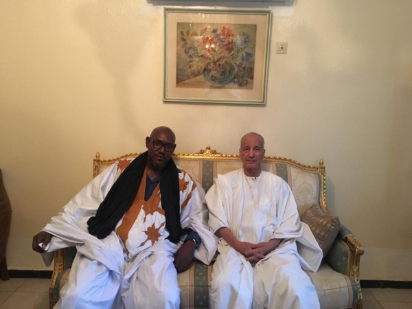 Le Chef de l'Opposition rend visite aux familles des blogueurs détenus Le Chef de l'Opposition rend visite aux familles des blogueurs détenus