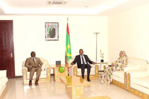 Le Premier ministre reçoit le coordinateur résident du système des Nations Unies en Mauritanie Le Premier ministre reçoit le coordinateur résident du système des Nations Unies en Mauritanie