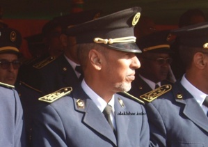 Un commissaire prend des avocats contre le ministre de l'intérieur Un commissaire prend des avocats contre le ministre de l'intérieur