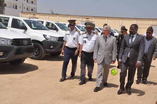 L’Espagne fait don de 12 véhicules aux organes de la police mauritanienne chargés de la surveillance territoriale L’Espagne fait don de 12 véhicules aux organes de la police mauritanienne chargés de la surveillance territoriale
