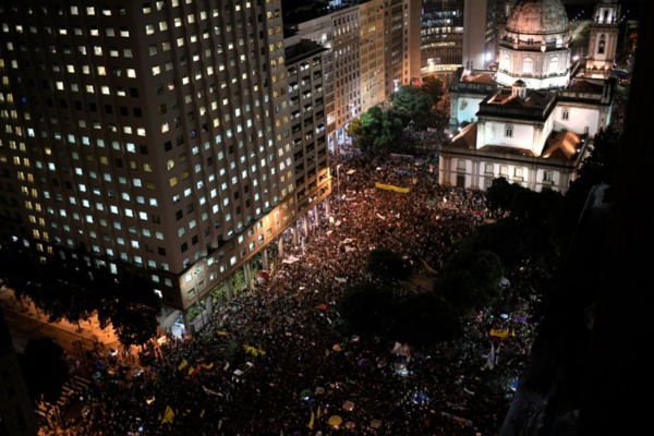 Une marée humaine dans les rues du Brésil pour défendre l'université Une marée humaine dans les rues du Brésil pour défendre l'université