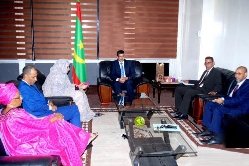 Le ministre de la culture reçoit le président et les membres de l’autorité de régulation de la publicité Le ministre de la culture reçoit le président et les membres de l’autorité de régulation de la publicité