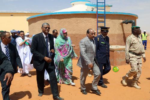 Le Président de la République visite la station principale de pompage des puits du champ de Nagatt