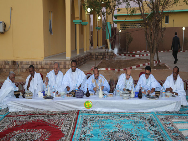 La présidence de la République offre un dîner- Iftar en l’honneur des maires des Hodhs et de l’Assaba La présidence de la République offre un dîner- Iftar en l’honneur des maires des Hodhs et de l’Assaba