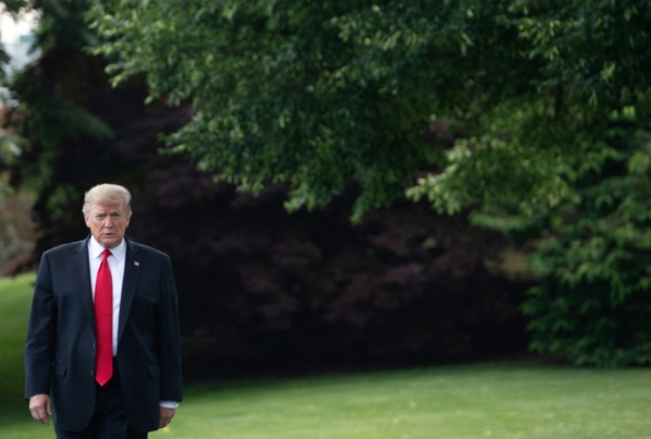 Les démocrates, furieux contre Trump, débattent d'une destitution