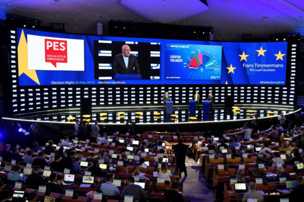 Les équilibres politiques chamboulés au Parlement européen