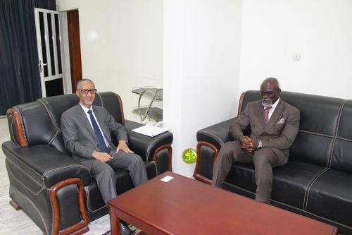 Le ministre délégué chargé du budget reçoit le coordinateur du système des Nations-unies Le ministre délégué chargé du budget reçoit le coordinateur du système des Nations-unies