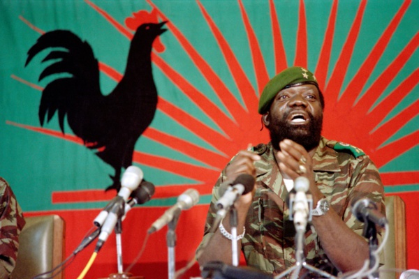 Angola: funérailles publiques pour le chef rebelle Jonas Savimbi, 17 ans après sa mort Angola: funérailles publiques pour le chef rebelle Jonas Savimbi, 17 ans après sa mort