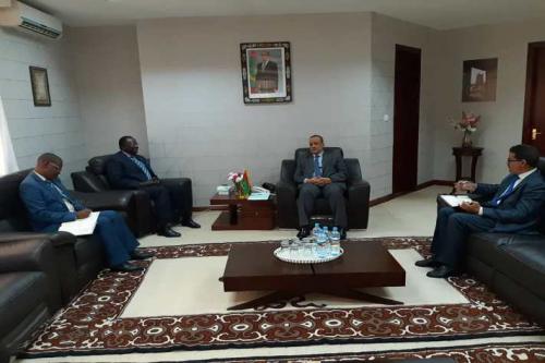 Le ministre des affaires étrangères reçoit le nouvel ambassadeur du Mali Le ministre des affaires étrangères reçoit le nouvel ambassadeur du Mali