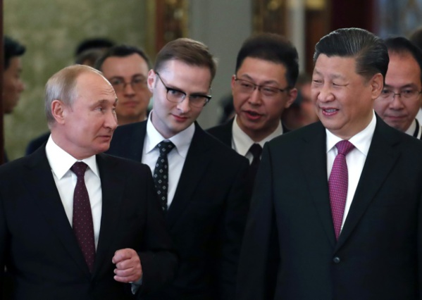 Xi soigne l'entente russo-chinoise avec son "meilleur ami" Poutine