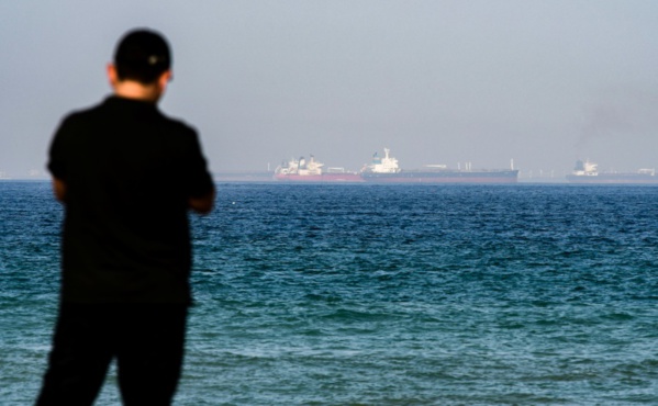 Attaques en mer d'Oman: les deux pétroliers sécurisés, Ryad en alerte